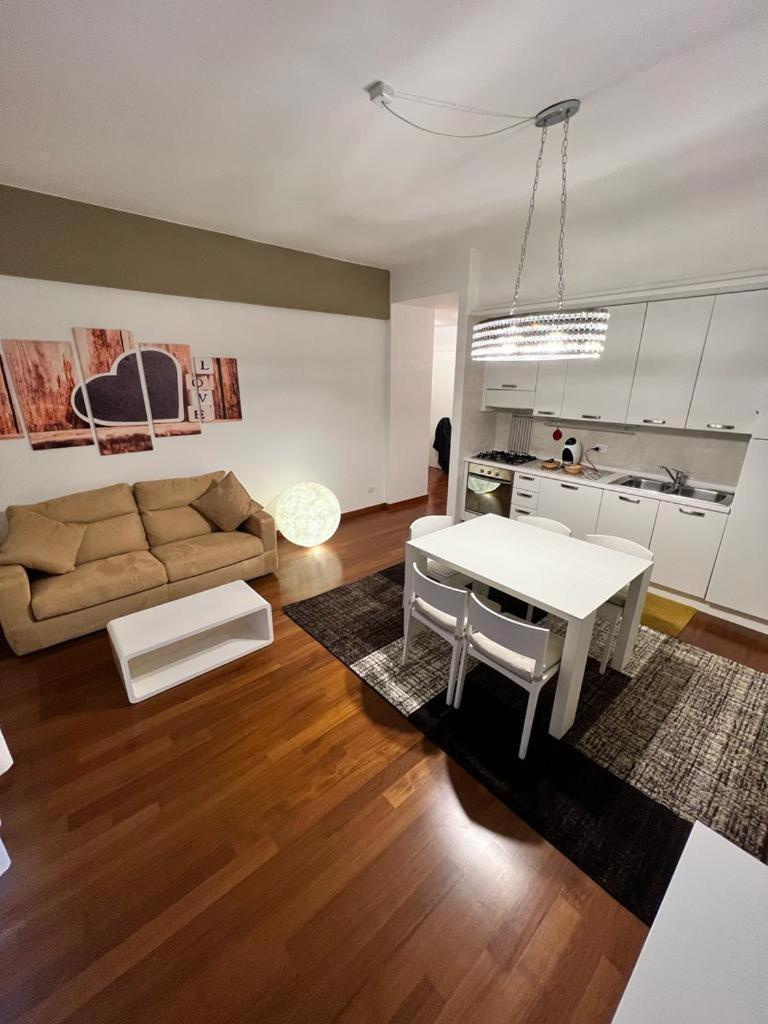 Piazza Italia Luxury Apartment Chianciano Terme Εξωτερικό φωτογραφία